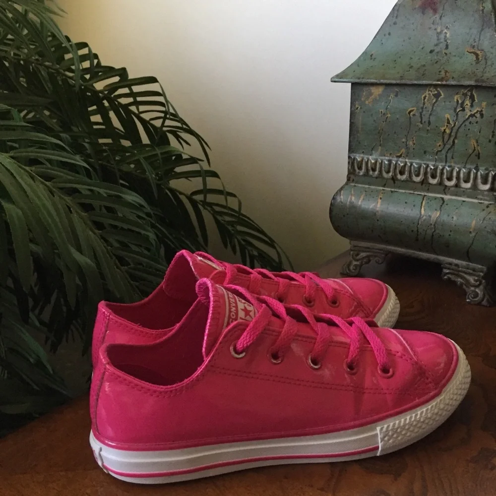 Converse Chuck Taylor All Star (Pink Pop) Sneakers